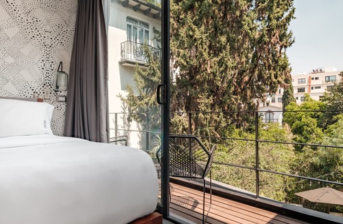 Miguel Hidalgo Bed & Breakfast | Pug Seal Polanco Allan Poe