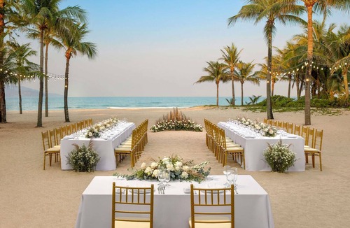 Ngu Hanh Son Resort | Pullman Danang Beach Resort