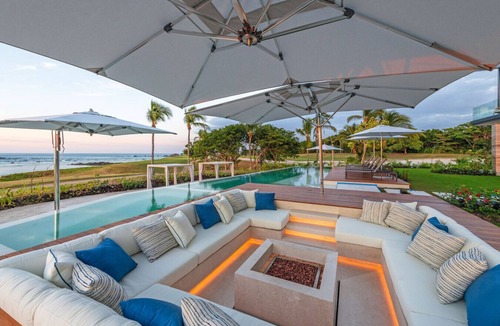 Punta de Mita Apartment | Punta Pacífico 7 in Pacífico Estates by Mita Residential. Staff, Golf Carts, Cinema, Pool