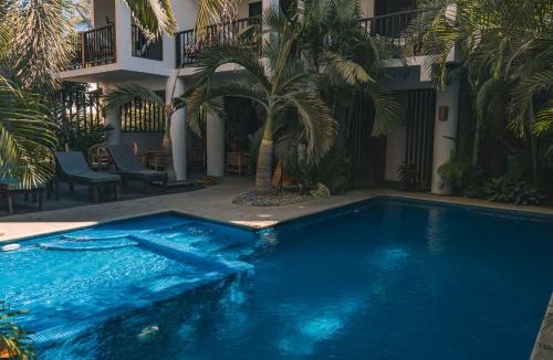 Brisas de Zicatela Hotel | Punta Zicatela Hotel - Adults Only