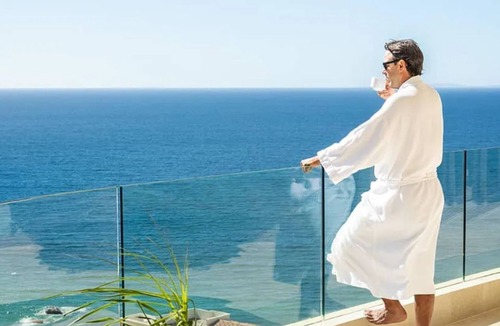South Shore Hotel Area Hotel | ✩ PV Getaway ✩ Studio w/King Bed & Balcony Views ✩