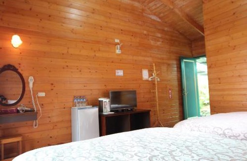 Ren'ai House | Qing Jing Xiao Taiyang Jingguan Homestay