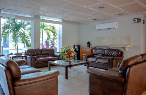Zona Dorada Hotel | Quality Inn Mazatlan