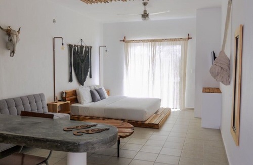 Puerto Juarez House | Queen - Casa Namal