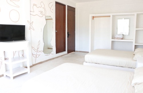 Zihuatanejo Hotel | Queen Double Bed Room