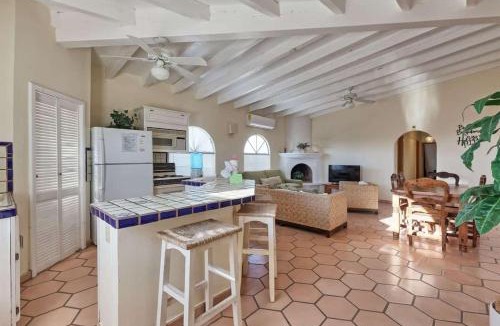 Las Conchas House | Quiet Bungalow near Beach Barefoot Bungalow 3