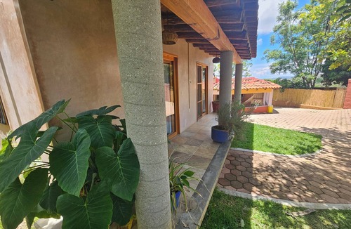 La Chigulera House | Quiet, private bungalow for short and long term stays, on private property.