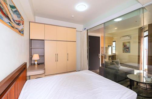 Yen Phu Apartment | Quiet Westlake Studio w Balcony, Long Stay Ready