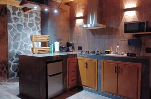 Mazamitla Cabin | Quinta Chardonnay Pinos del Rio In the woods
