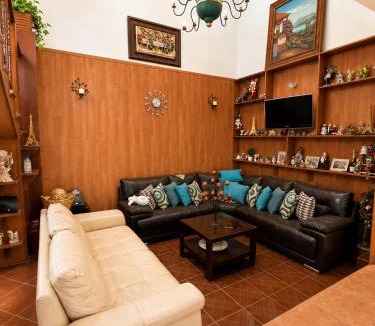 Ixtlahuacan de los Membrillos House | Quinta for Events and Stays in Vista Contenta