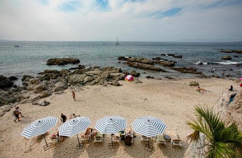 South Shore Hotel Area Hotel | Quinta Maria Cortez Beach Hotel