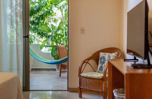 Gonzalo Guerrero Hotel | R207. Standard Room King con Balcón.