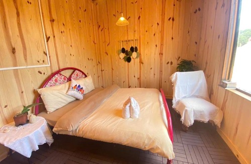 Da Lat Ski Chalet | Rainbow house homestay