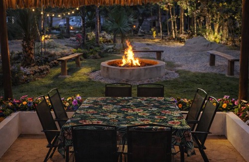 Leona Vicario Cabin | Rancho Ajaw - Ajaw Kún Siuite Premium Hut 🌿