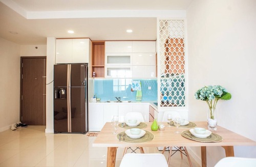 Hang Xanh Apartment | Refined Saigon - Vinhome Central Park