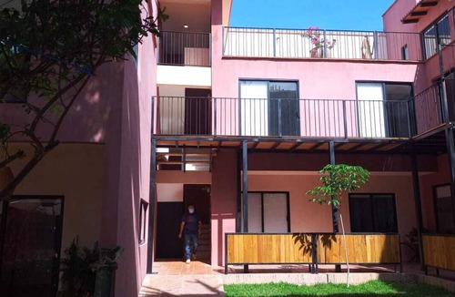 Calzada Madero Condo | REGIONES - MIXTECA · Spacious Apartment with Lush Greenery