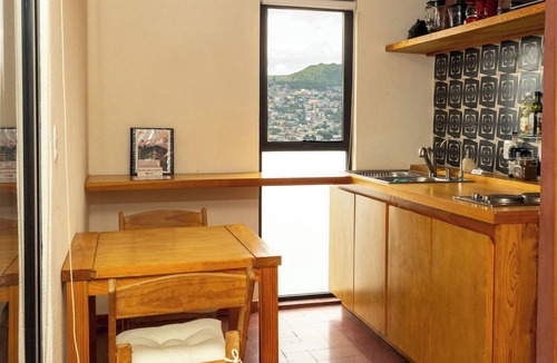 Calzada Madero Apartment | REGIONES - SIERRA NORTE · Sunny Suite with Terrace and Beautiful Views