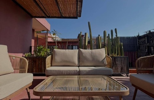 Calzada Madero Apartment | REGIONES - SIERRA NORTE · Sunny Suite with Terrace and Beautiful Views