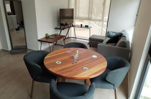 Chantepec Apartment | Relax at the lake - Pool - Pet friendly - WiFi
