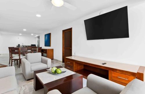 Conchas Chinas House | Relaxing hillside retreat near town with rooftop pool & spacious interior