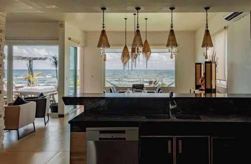 Soliman Bay House | Relaxing Villa by the Sea - Chef & Housekeeping