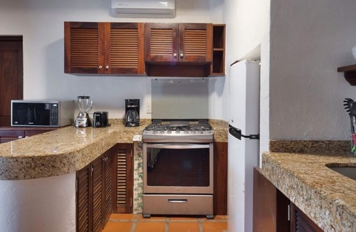 Amapas House | Rent Whole Floor at Luxury Resort: 1st Floor Suites w/Pool and Garden Access