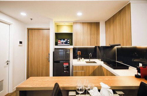 Tan Binh Apartment | Republic Plaza TSN Airport Emily in Town