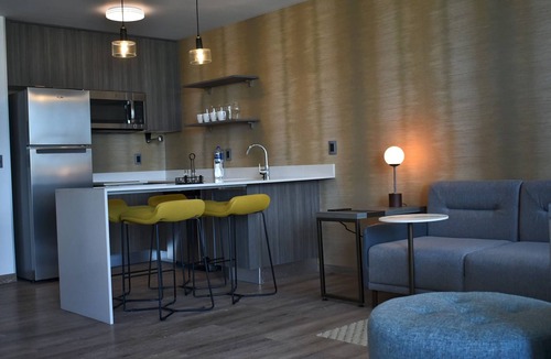 Xcumpich Hotel | Residence Inn l Studio Suite 2 Queens l Full Kitchen + Workspace
