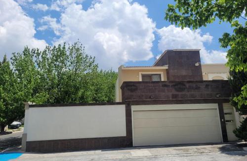 El Alamo House | Residencia al sur de Saltillo