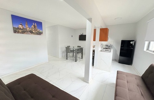 Tonala Apartment | Residencia Gran Coyula Orange 502A