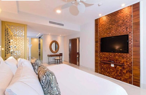 Playa Mujeres Resort | Resort with 3 bedrooms and AC in cool Cancún