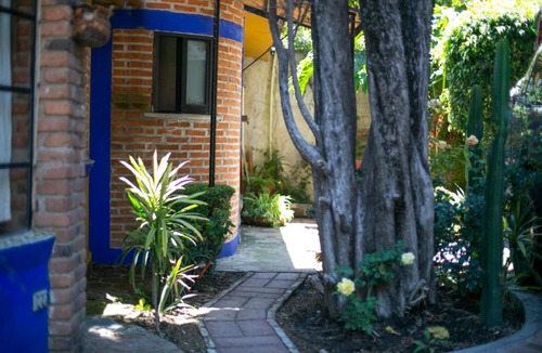 Cholula Apartment | Retro by Majikal B&B