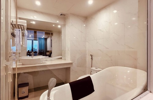 An Hai Đong Hotel | Rivera Suites