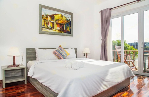 Cam Thanh Villa | RIVERFRONT VILLA 8BEDROOM