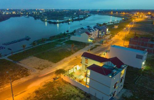 Cam An House | Riverside Sunset Homestay