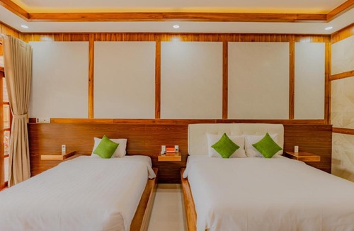Ham Ninh Resort | Rocks Beach Boutique