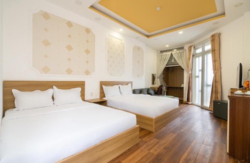 Bach Dang Riverside Hotel | Rocky Hotel Ho Chi Minh