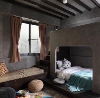 Puli House | Rolling hills