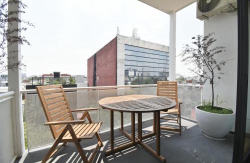 Colonia Roma Apartment | Roma-Condesa · Terraza privada + Queen · A/C