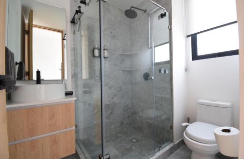 Colonia Roma Apartment | Roma-Condesa · Terraza privada + Queen · A/C