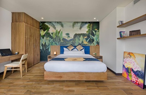 Son Tra Hotel | Romantic room near My Khe beach