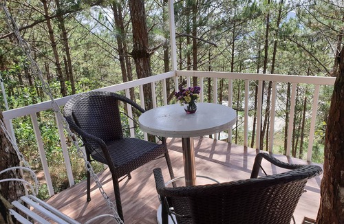 Da Lat House | Romantic Treehouse Queen Bed, Balcony