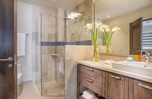 Romantic Zone Condo | ROMANTIC ZONE LUXURY CONDO