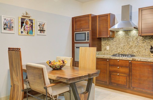 Emiliano Zapata Apartment | Romantic Zone Luxury | V399 Condo w/Infinity Pool