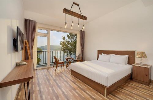 Da Lat Hotel | Romeo & Juliet's Hồ Tuyền Lâm Dalat
