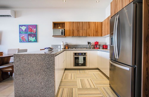 Diaz Ordaz Condo | Rooftop Views + Gym + Parking | 2BR in Versalles