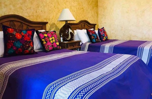 Colonia Maravilla Bed & Breakfast | Room Fiesta/Hacienda Boutique B&B/Spa/Adults Only