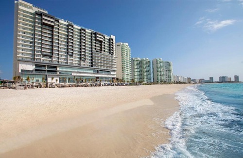 Punta Cancun Resort | Royalton CHIC Cancun, An Autograph Collection All-Inclusive Resort - Adults Only