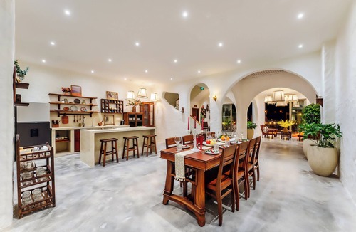 Cam An Villa | Rustic Charm House 5BRs & 7’ to An Bang Beach