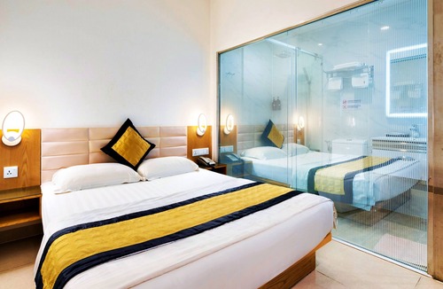District 10 Hotel | S79 Son Mi Hotel